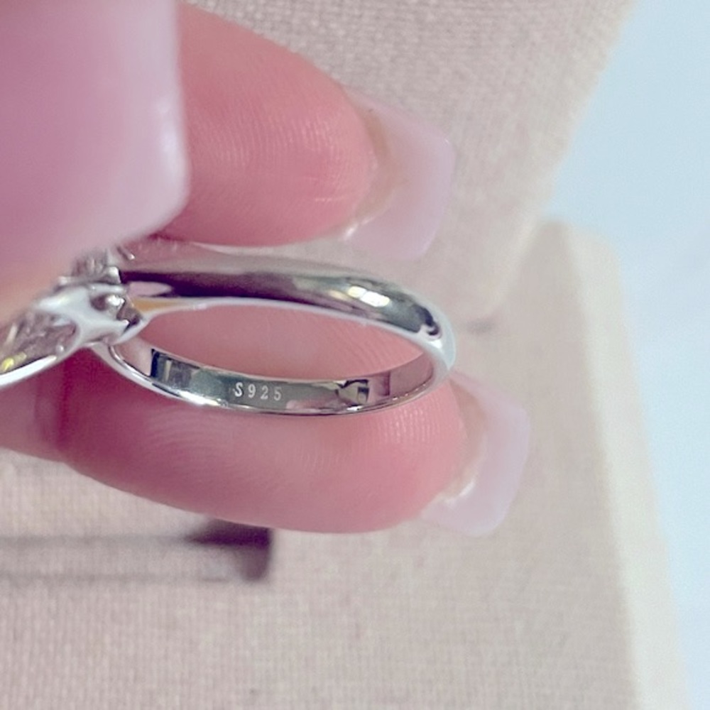 5 CT Moissanite Ring - Picture 5 of 7